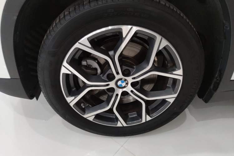 Used BMW X1 2022 sDrive25Li Leading Model Left Front Wheel Hub