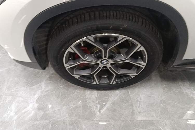 Used BMW X1 2022 sDrive25Li Leading Model Left Front Wheel Hub