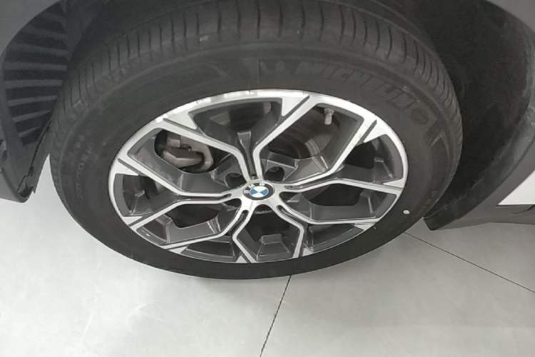 Used BMW X1 2022 sDrive25Li Leading Model Left Front Wheel Hub