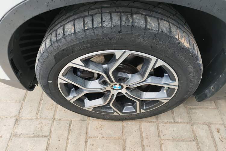 Used BMW X1 2022 sDrive25Li Leading Model Left Front Wheel Hub