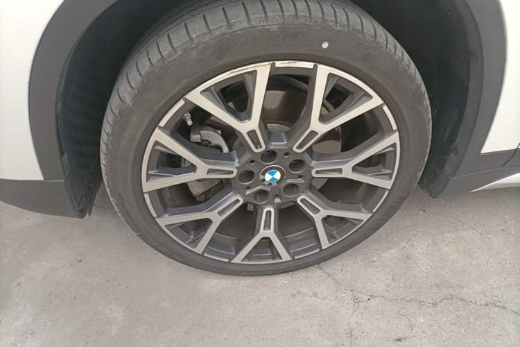 Used BMW X1 2022 xDrive25Li Luxury Model Left Front Wheel Hub