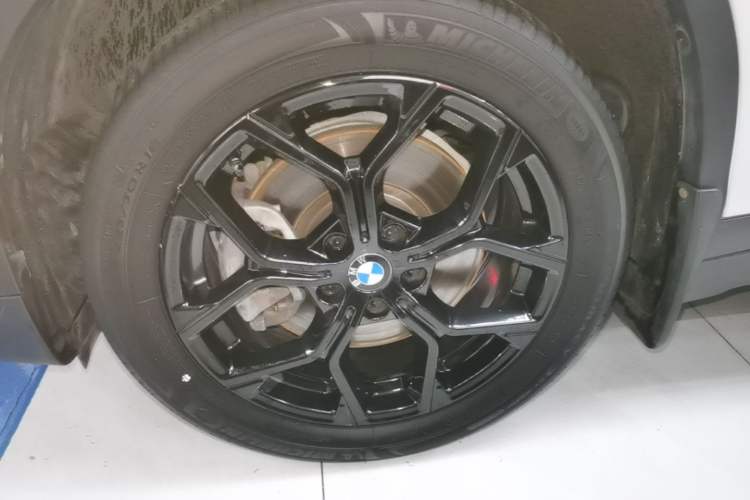 Used BMW X1 2022 sDrive25Li Leading Model Left Front Wheel Hub