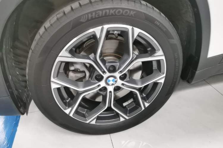 Used BMW X1 2022 sDrive25Li Leading Model Left Front Wheel Hub