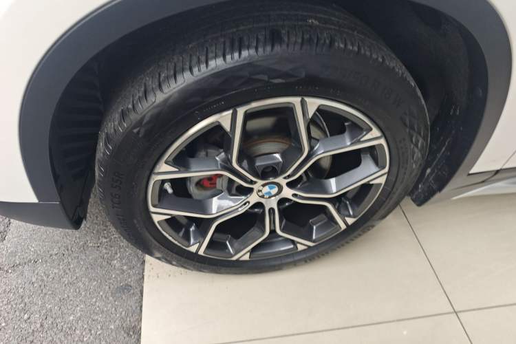 Used BMW X1 2022 sDrive20Li Fashion Model Left Front Wheel Hub