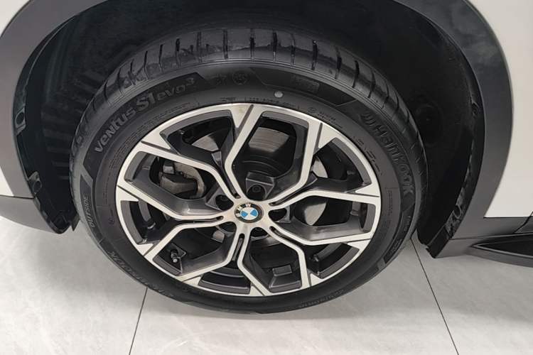 Used BMW X1 2022 sDrive25Li Leading Model Left Front Wheel Hub