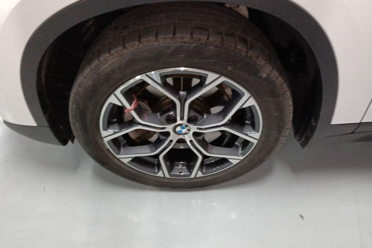 Used BMW X1 2022 sDrive25Li Leading Model Left Front Wheel Hub