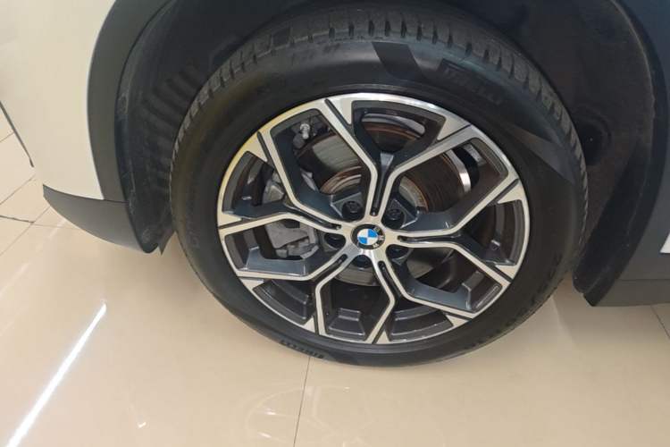 Used BMW X1 2022 sDrive25Li Leading Model Left Front Wheel Hub
