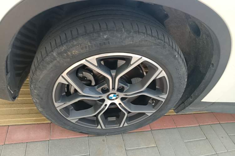 Used BMW X1 2022 sDrive25Li Leading Model Left Front Wheel Hub