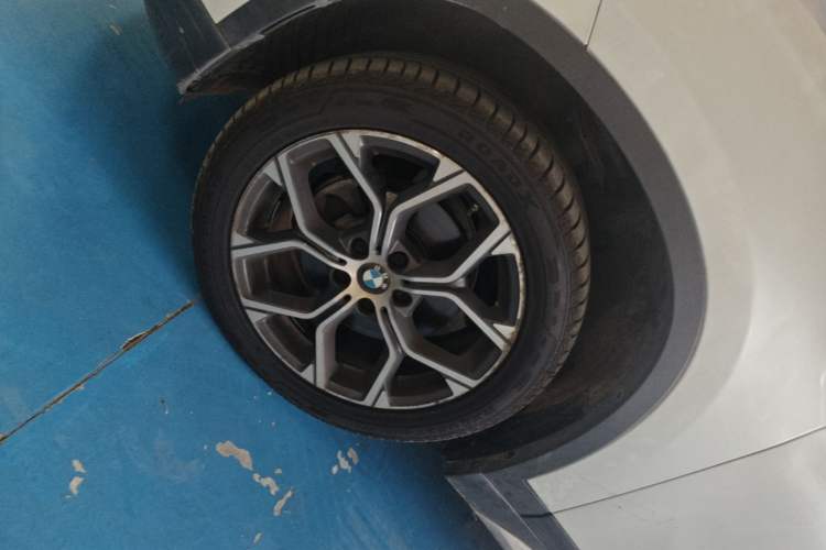 Used BMW X1 2022 sDrive20Li Fashion Model Left Front Wheel Hub