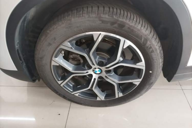 Used BMW X1 2022 sDrive20Li Fashion Model Left Front Wheel Hub