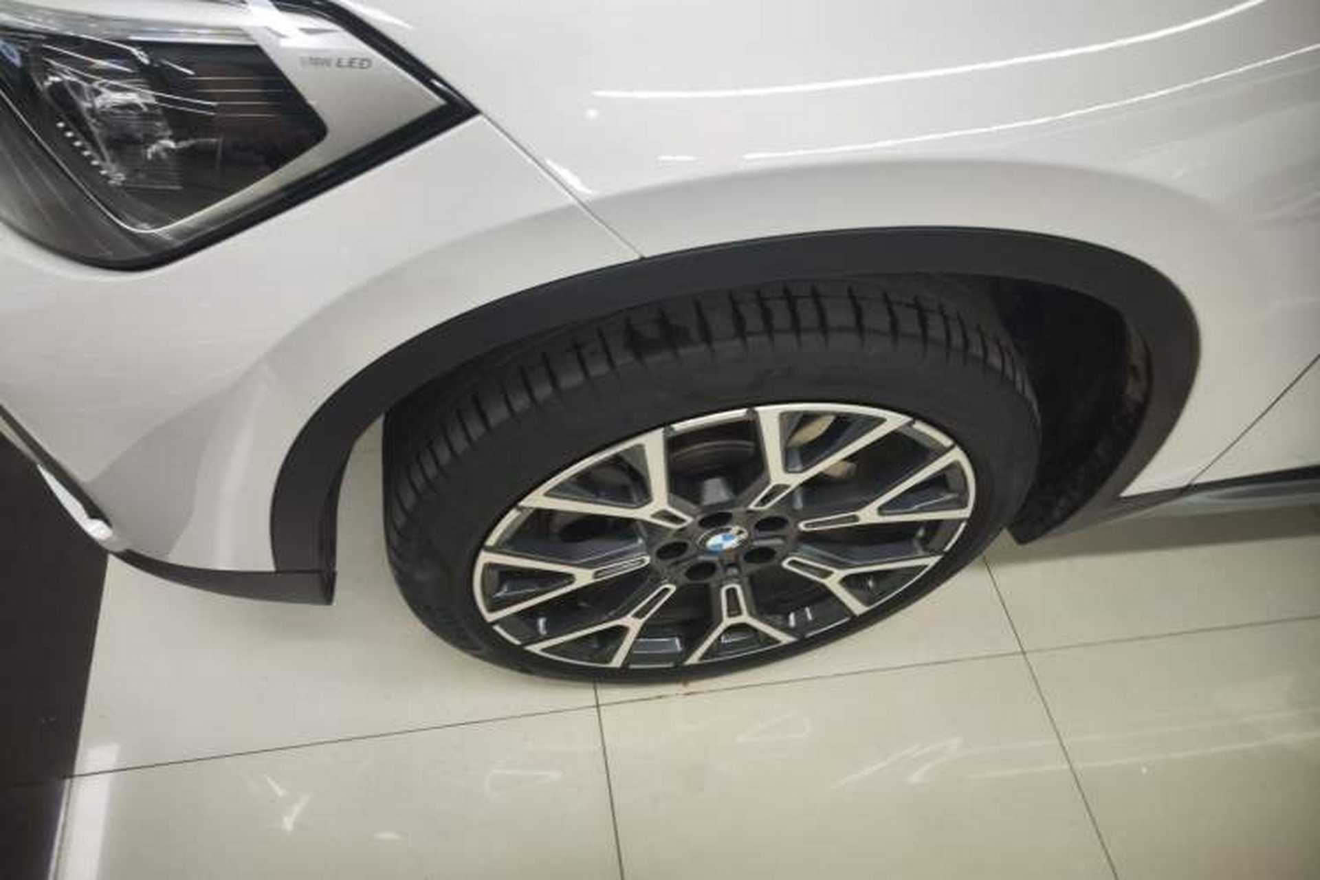 Used BMW X1 2022 Updated xDrive25Li Premium Edition Left Front Wheel Hub