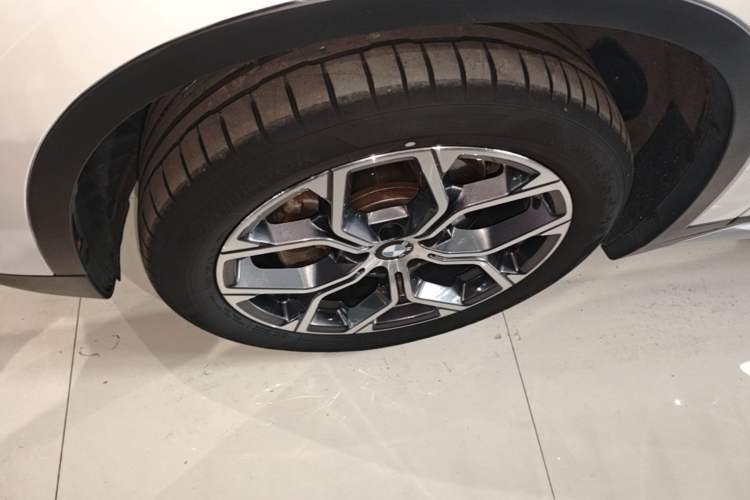 Used BMW X1 2022 sDrive20Li Luxury Model Left Front Wheel Hub