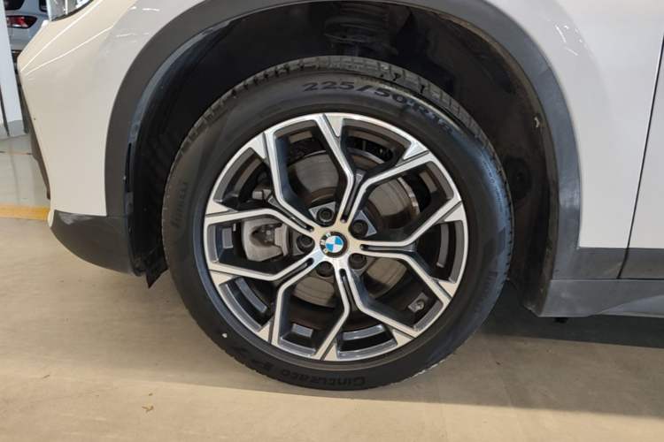 Used BMW X1 2022 sDrive25Li Leading Model Left Front Wheel Hub