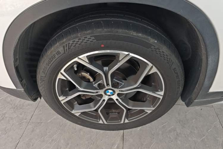 Used BMW X1 2022 sDrive20Li Fashion Model Left Front Wheel Hub