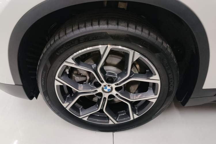 Used BMW X1 2022 sDrive25Li Leading Model Left Front Wheel Hub