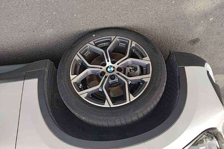 Used BMW X1 2022 sDrive25Li Leading Model Left Front Wheel Hub