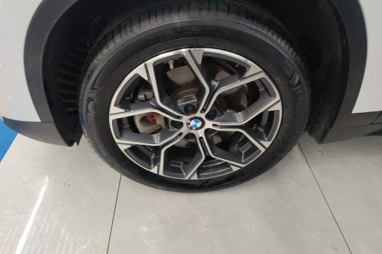 Used BMW X1 2022 sDrive25Li Leading Model Left Front Wheel Hub