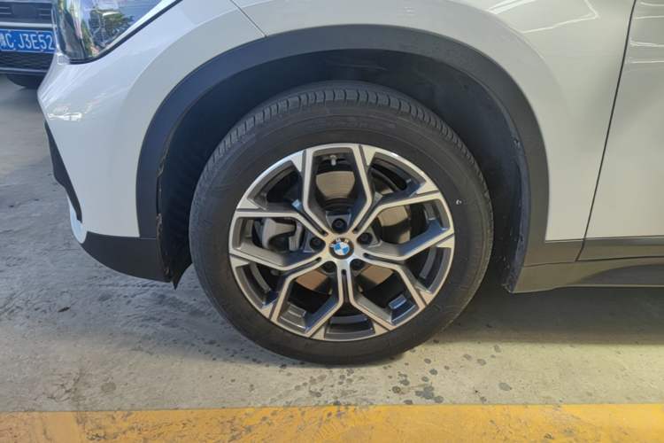 Used BMW X1 2022 sDrive25Li Leading Model Left Front Wheel Hub
