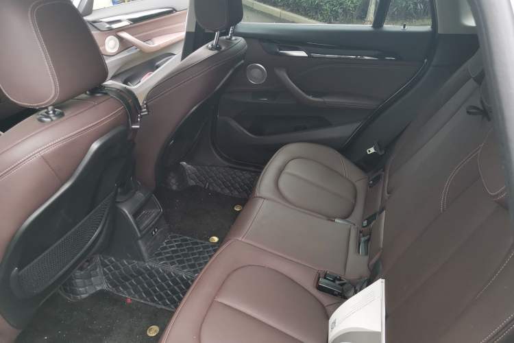 Used BMW X1 2022 sDrive20Li Fashion Model Left Rear Seat