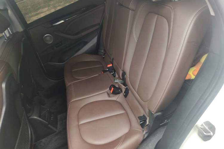 Used BMW X1 2022 sDrive20Li Fashion Model Left Rear Seat