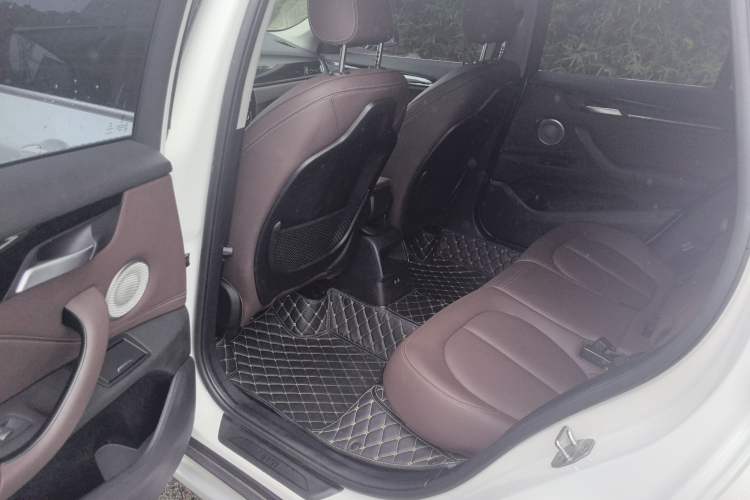Used BMW X1 2022 sDrive20Li Fashion Model Left Rear Seat