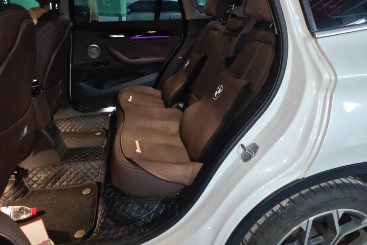 Used BMW X1 2022 sDrive20Li Fashion Model Left Rear Seat