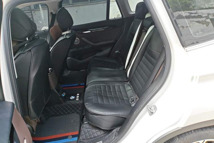 Used BMW X1 2022 sDrive20Li Fashion Model Left Rear Seat