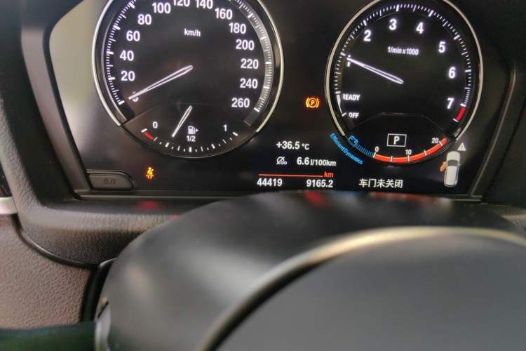 Used BMW X1 2022 sDrive25Li Leading Model Odometer Close Up