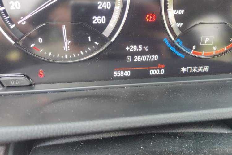 Used BMW X1 2022 sDrive25Li Leading Model Odometer Close Up