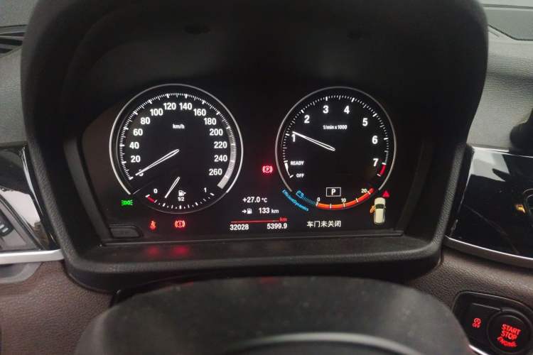 Used BMW X1 2022 sDrive25Li Leading Model Odometer Close Up