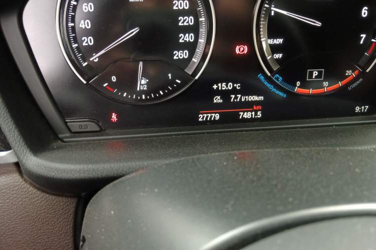 Used BMW X1 2022 sDrive25Li Leading Model Odometer Close Up