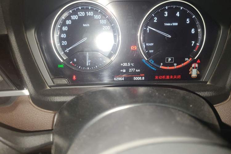 Used BMW X1 2022 sDrive25Li Leading Model Odometer Close Up