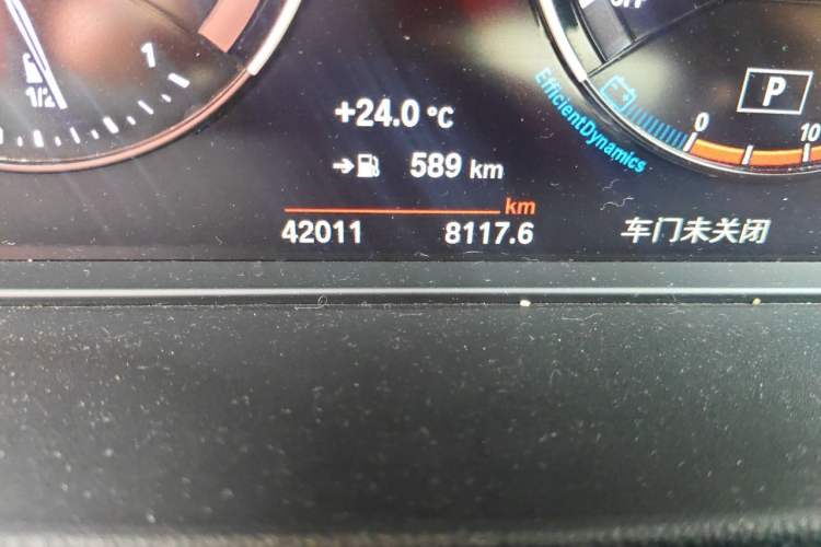Used BMW X1 2022 sDrive25Li Leading Model Odometer Close Up