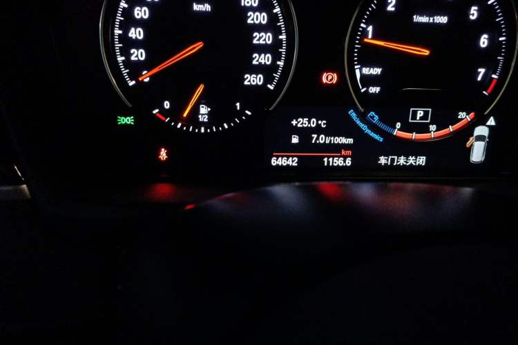 Used BMW X1 2022 sDrive25Li Leading Model Odometer Close Up