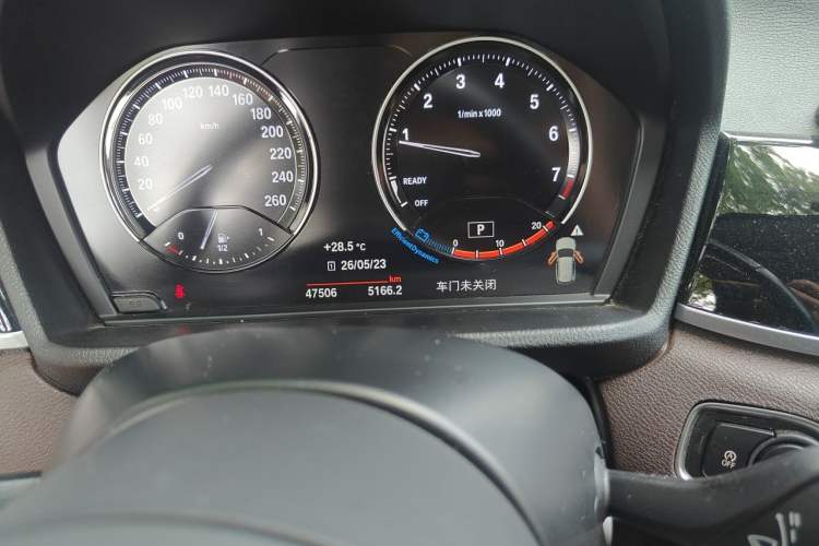 Used BMW X1 2022 sDrive25Li Leading Model Odometer Close Up