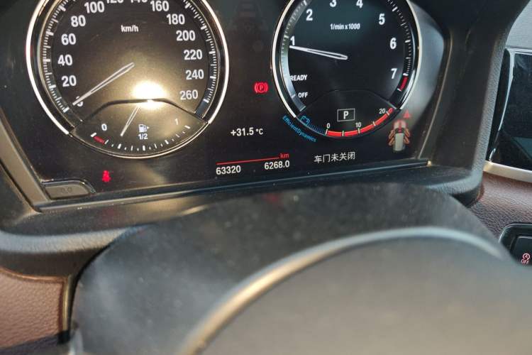 Used BMW X1 2022 sDrive25Li Leading Model Odometer Close Up