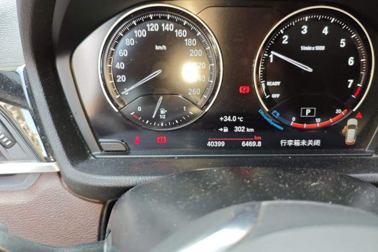 Used BMW X1 2022 sDrive20Li Fashion Model Odometer Close Up