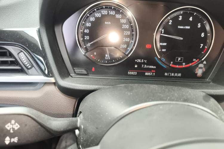 Used BMW X1 2022 sDrive25Li Leading Model Odometer Close Up