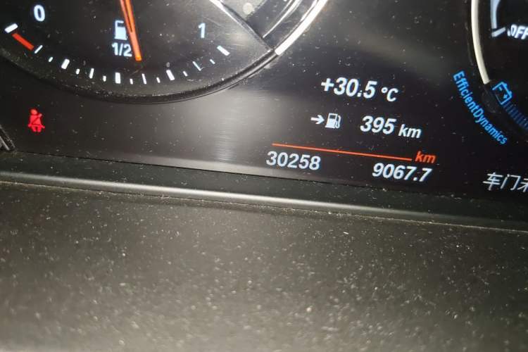 Used BMW X1 2022 sDrive25Li Leading Model Odometer Close Up