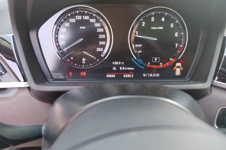 Used BMW X1 2022 sDrive25Li Leading Model Odometer Close Up