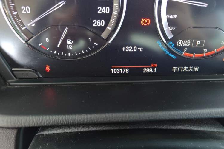 Used BMW X1 2022 sDrive25Li Leading Model Odometer Close Up
