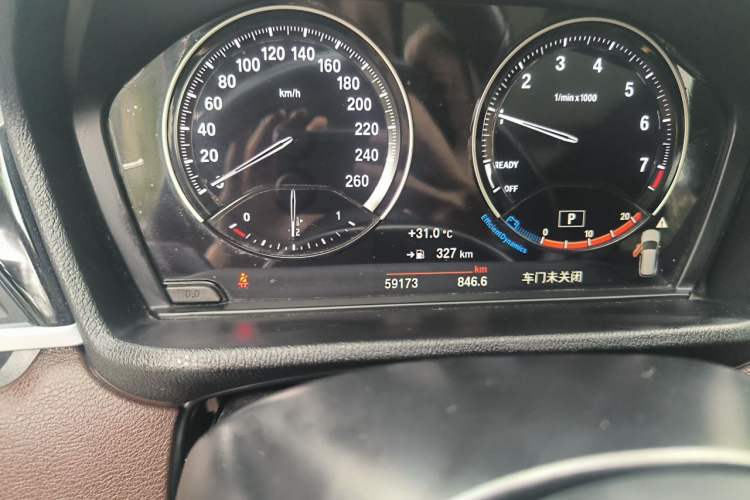 Used BMW X1 2022 sDrive25Li Leading Model Odometer Close Up