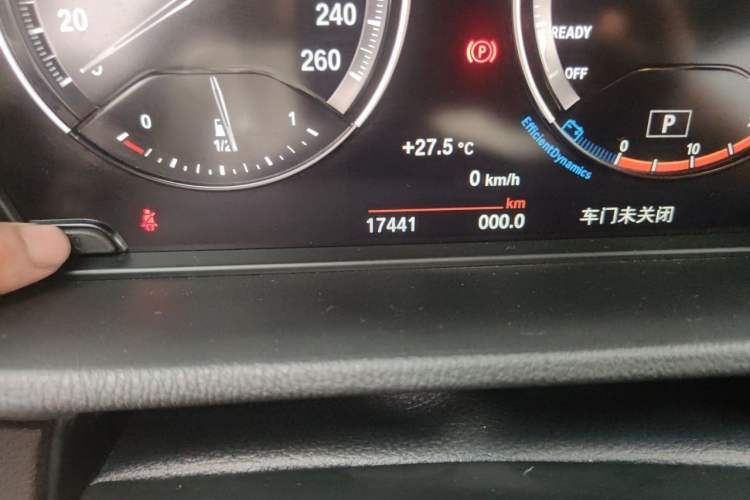 Used BMW X1 2022 sDrive25Li Leading Model Odometer Close Up