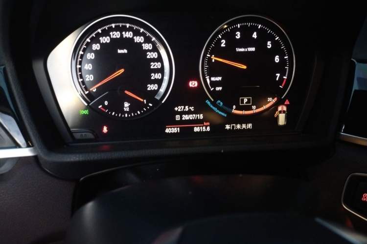 Used BMW X1 2022 sDrive20Li Fashion Model Odometer Close Up