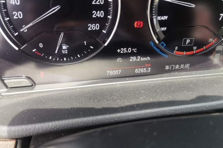 Used BMW X1 2022 sDrive25Li Leading Model Odometer Close Up