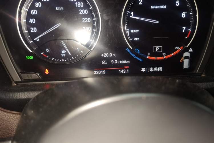Used BMW X1 2022 sDrive25Li Leading Model Odometer Close Up