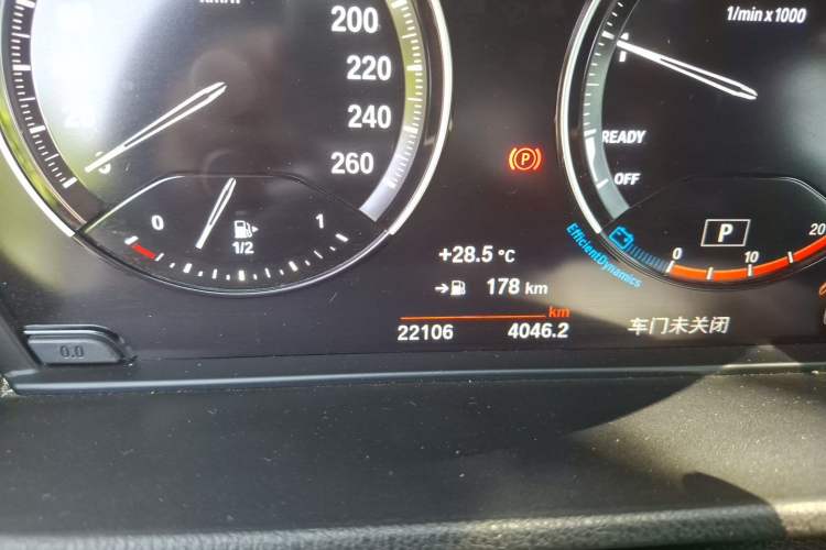 Used BMW X1 2022 sDrive25Li Leading Model Odometer Close Up