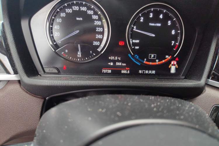 Used BMW X1 2022 sDrive25Li Leading Model Odometer Close Up