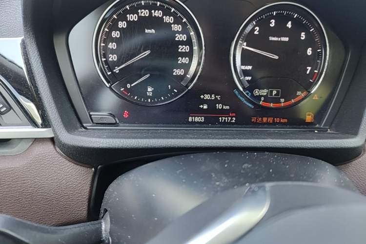 Used BMW X1 2022 sDrive20Li Fashion Model Odometer Close Up
