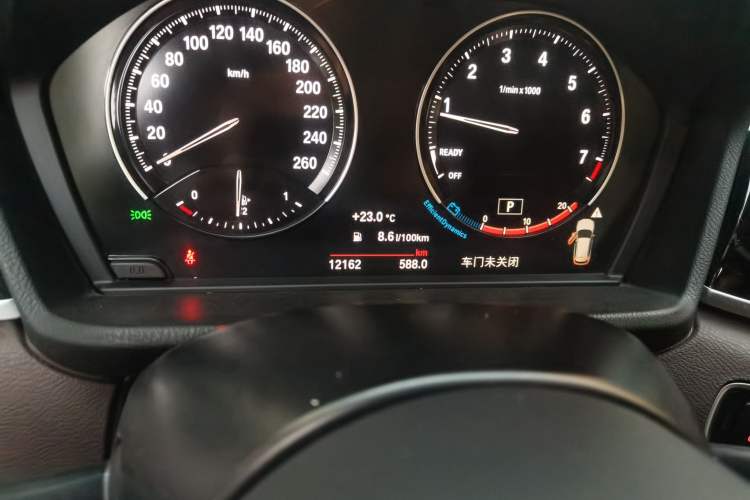Used BMW X1 2022 sDrive25Li Leading Model Odometer Close Up